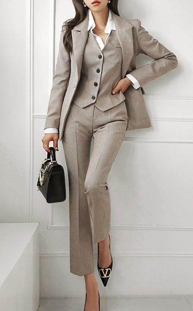 Classic cream color 3pc Suit For Women Partywear, Formal & Business wear.